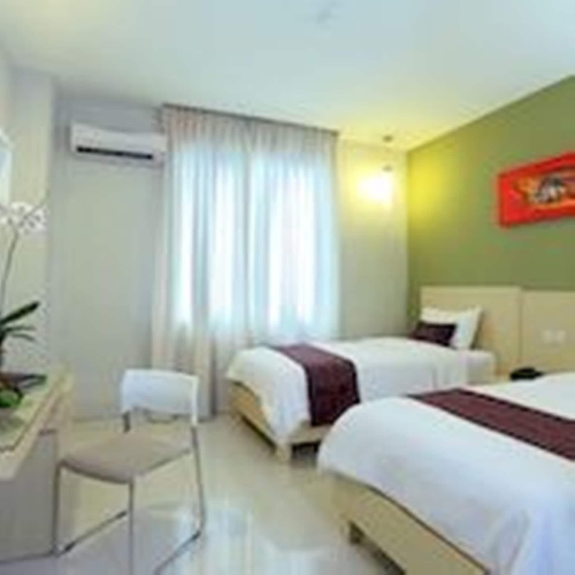 Lombok Plaza Hotel And Convention Mataram Exteriér fotografie