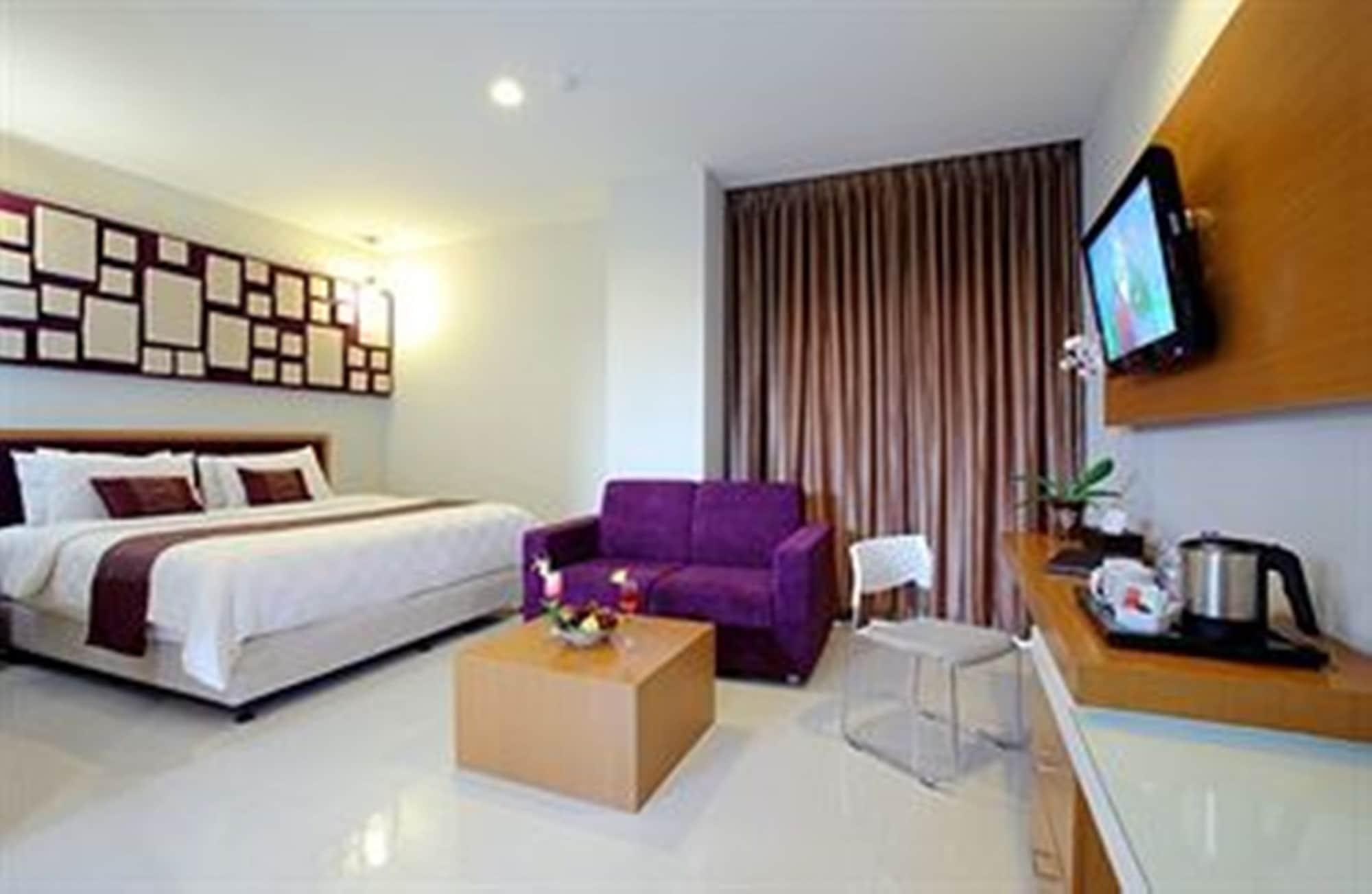 Lombok Plaza Hotel And Convention Mataram Exteriér fotografie