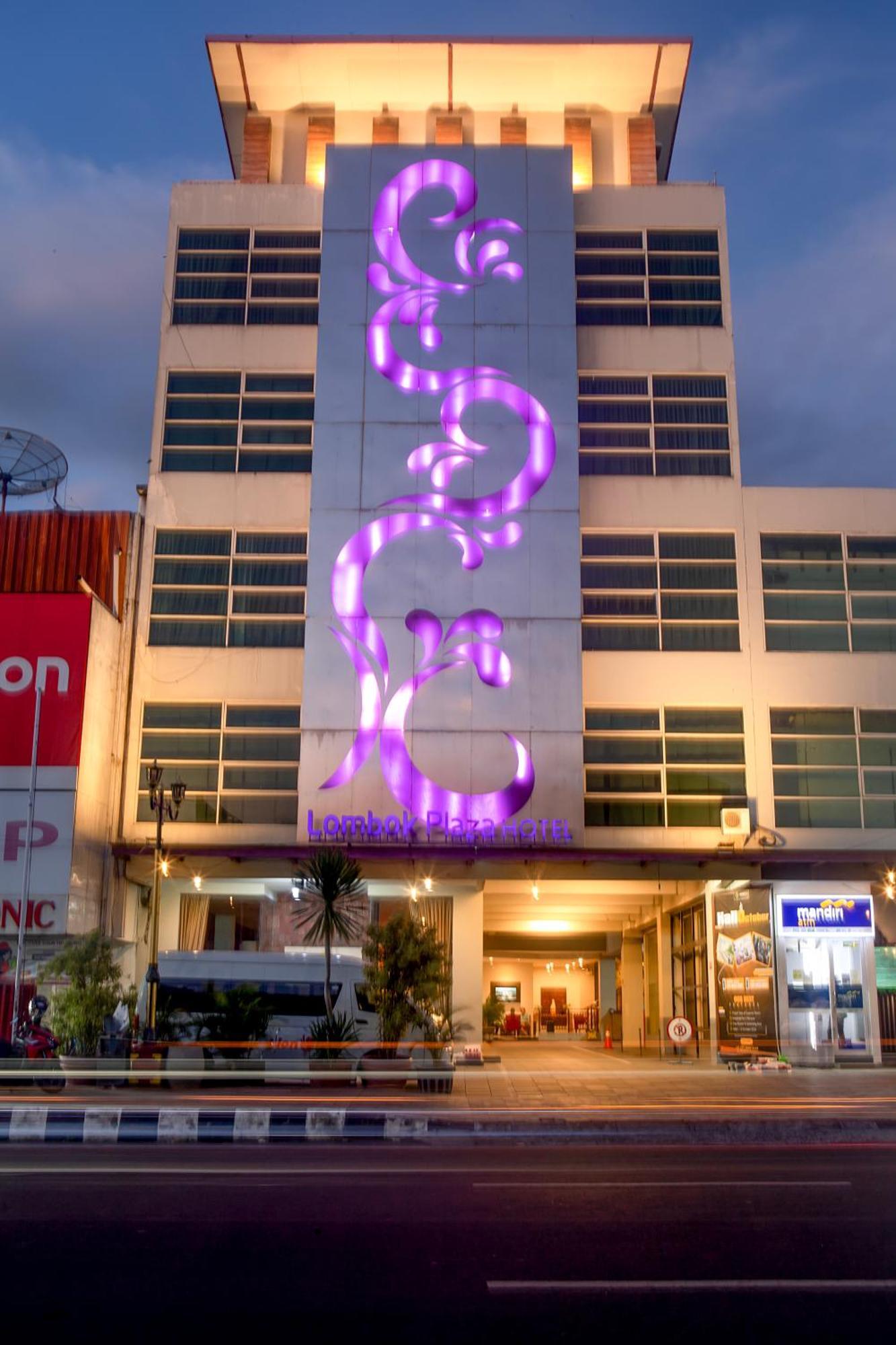 Lombok Plaza Hotel And Convention Mataram Exteriér fotografie